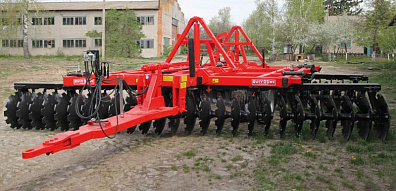 APVRS 810 Тяжелая прицепная V-образная дисковая борона Quivogne